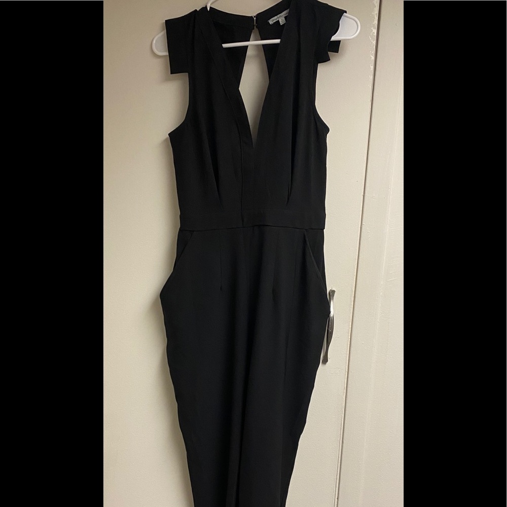 Black Skinny jumpsuit, With Pockets!